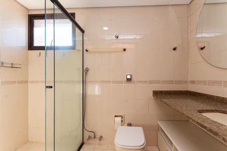 Apartamento para alugar com 246m², 3 quartos e 3 vagasBanheiro do quarto 3 Suíte