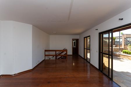 Apartamento para alugar com 246m², 3 quartos e 3 vagasCobertura