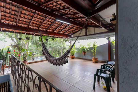 Varanda - Sala de casa para alugar com 3 quartos, 210m² em Jardim das Vertentes, São Paulo