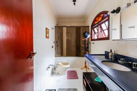 Casa à venda com 210m², 3 quartos e 3 vagasQuarto 3 - Suíte