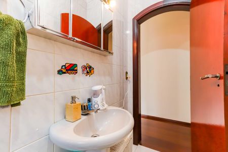 Casa à venda com 210m², 3 quartos e 3 vagasBanheiro