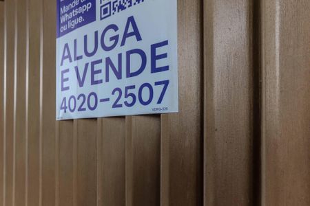 Casa à venda com 210m², 3 quartos e 3 vagasFachada