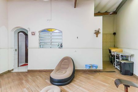 Casa à venda com 210m², 3 quartos e 3 vagasLavanderia