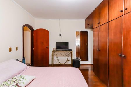 Casa à venda com 210m², 3 quartos e 3 vagasQuarto 3 - Suíte