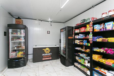 Apartamento para alugar com 32m², 1 quarto e 1 vaga Apartamento para alugar com 32m², 1 quarto e 1 vagaÁrea comum - Mercadinho