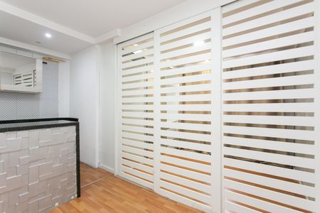 Sala de apartamento para alugar com 1 quarto, 32m² em Vila Campanela, São Paulo