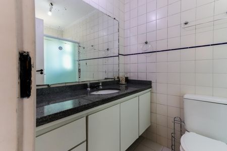 Casa de condomínio à venda com 220m², 3 quartos e 2 vagas Casa de condomínio à venda com 220m², 3 quartos e 2 vagasQuarto 2 - Suíte