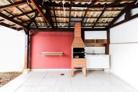 Casa de condomínio à venda com 220m², 3 quartos e 2 vagasÁrea gourmet