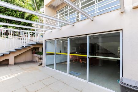 Casa de condomínio à venda com 220m², 3 quartos e 2 vagas Casa de condomínio à venda com 220m², 3 quartos e 2 vagasÁrea comum - Salão de festas
