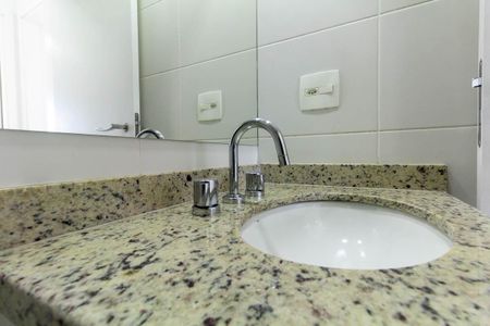 Apartamento para alugar com 60m², 2 quartos e 1 vaga Apartamento para alugar com 60m², 2 quartos e 1 vagaBanheiro 2