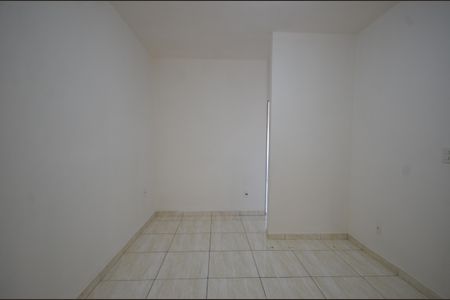 Sala de casa para alugar com 2 quartos, 80m² em Campo Grande, Rio de Janeiro