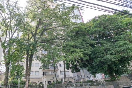 Apartamento para alugar com 70m², 2 quartos e 1 vaga Apartamento para alugar com 70m², 2 quartos e 1 vagaFachada