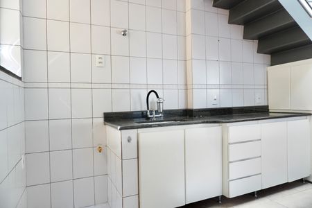 Apartamento para alugar com 140m², 2 quartos e 2 vagas Apartamento para alugar com 140m², 2 quartos e 2 vagasCozinha