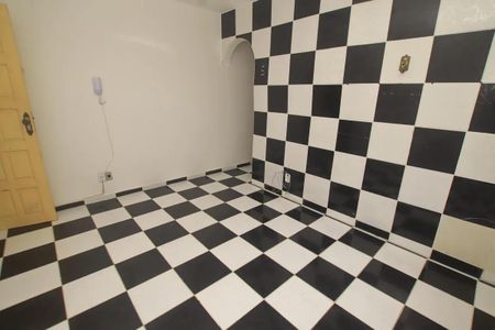 Sala de casa para alugar com 2 quartos, 47m² em Conjunto Residencial José Bonifácio, São Paulo