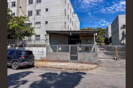 Apartamento para alugar com 42m², 2 quartos e 1 vaga Apartamento para alugar com 42m², 2 quartos e 1 vagaPlaca Instalada na Fachada