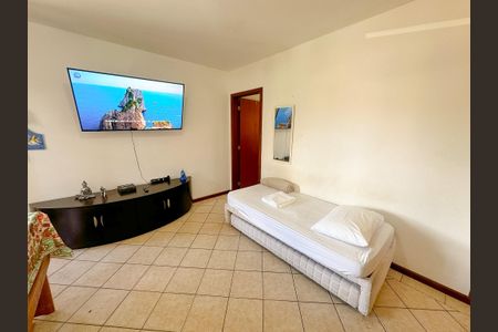 Sala de TV de apartamento para alugar com 3 quartos, 69m² em Canasvieiras, Florianópolis