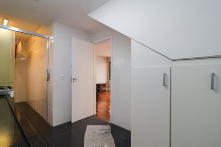Apartamento para alugar com 100m², 2 quartos e 2 vagas Apartamento para alugar com 100m², 2 quartos e 2 vagasCozinha
