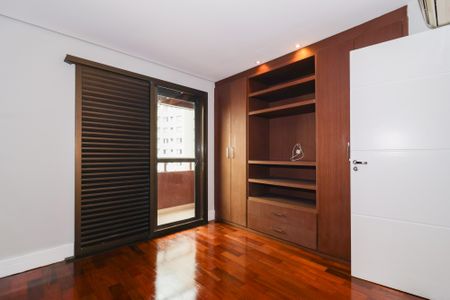 Apartamento para alugar com 100m², 2 quartos e 2 vagas Apartamento para alugar com 100m², 2 quartos e 2 vagasSuíte 1