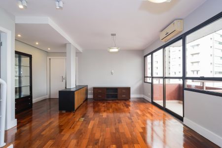 Apartamento para alugar com 100m², 2 quartos e 2 vagas Apartamento para alugar com 100m², 2 quartos e 2 vagasSala