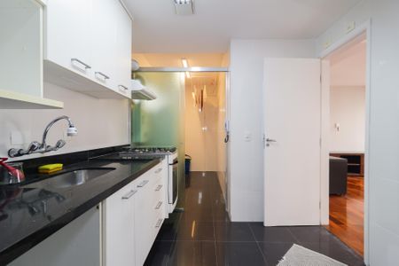 Apartamento para alugar com 100m², 2 quartos e 2 vagasCozinha