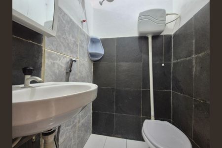 Studio para alugar com 20m², 1 quarto e sem vaga Studio para alugar com 20m², 1 quarto e sem vagaBanheiro