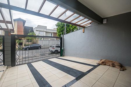 Casa à venda com 296m², 4 quartos e 4 vagasGaragem