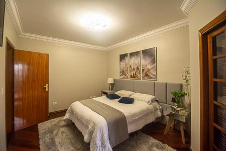 Casa à venda com 296m², 4 quartos e 4 vagasQuarto 3 - Suíte