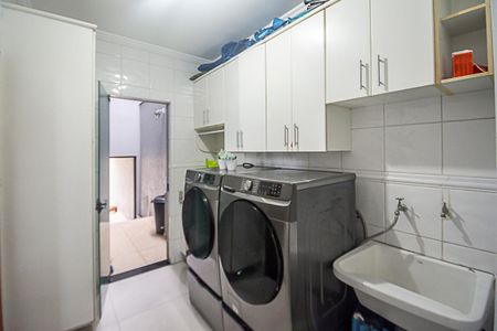 Casa à venda com 296m², 4 quartos e 4 vagasÁrea de Serviço