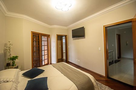 Casa à venda com 296m², 4 quartos e 4 vagasQuarto 3 - Suíte