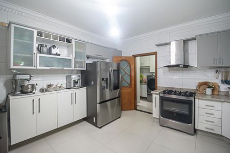 Casa à venda com 296m², 4 quartos e 4 vagasCozinha