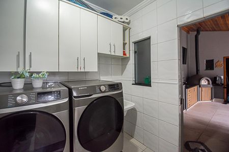 Casa à venda com 296m², 4 quartos e 4 vagasÁrea de Serviço