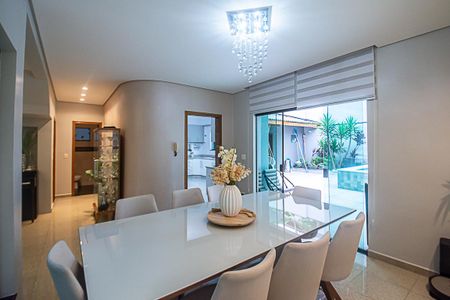 Casa à venda com 296m², 4 quartos e 4 vagasSala 2