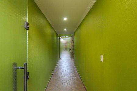 Casa à venda com 270m², 4 quartos e 6 vagas Casa à venda com 270m², 4 quartos e 6 vagasHall de entrada