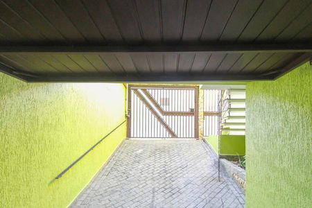 Casa à venda com 270m², 4 quartos e 6 vagas Casa à venda com 270m², 4 quartos e 6 vagasGaragem