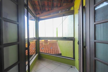 Casa à venda com 270m², 4 quartos e 6 vagas Casa à venda com 270m², 4 quartos e 6 vagasVaranda do Quarto 1