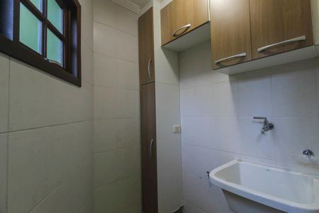 Casa à venda com 270m², 4 quartos e 6 vagas Casa à venda com 270m², 4 quartos e 6 vagasÁrea de Serviço