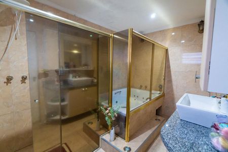 Apartamento à venda com 126m², 3 quartos e 2 vagasBanheiro da Suíte