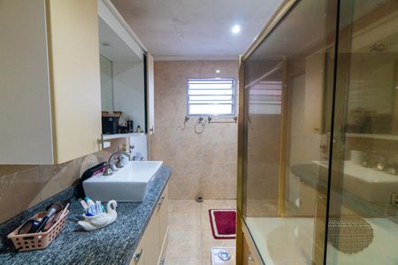 Apartamento à venda com 126m², 3 quartos e 2 vagasBanheiro da Suíte