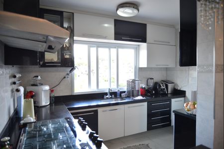 Casa para alugar com 390m², 3 quartos e 3 vagasCozinha