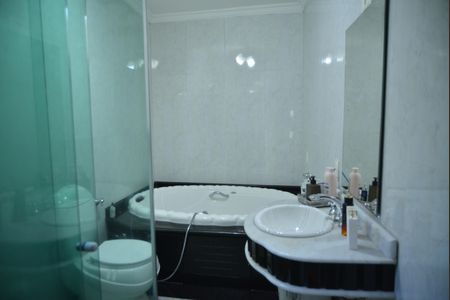 Casa para alugar com 390m², 3 quartos e 3 vagasBanheiro da Suíte 3