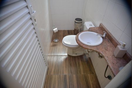 Casa para alugar com 390m², 3 quartos e 3 vagasBanheiro de serviço