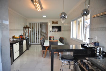 Casa para alugar com 390m², 3 quartos e 3 vagasCozinha