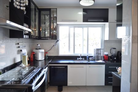 Casa para alugar com 390m², 3 quartos e 3 vagasCozinha