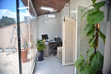 Casa para alugar com 390m², 3 quartos e 3 vagasÁrea Externa