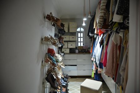 Casa para alugar com 390m², 3 quartos e 3 vagasCloset da suíte 3