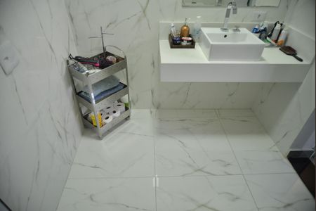 Casa para alugar com 390m², 3 quartos e 3 vagasBanheiro da Suíte 2