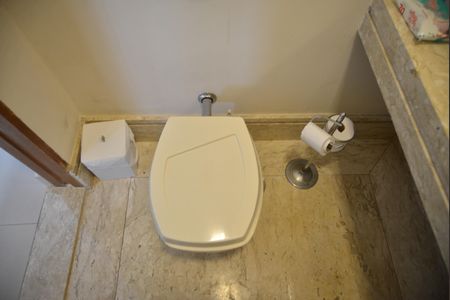 Casa para alugar com 390m², 3 quartos e 3 vagasLavabo