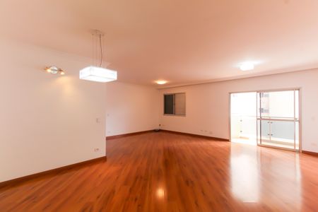 Apartamento à venda com 107m², 2 quartos e 1 vagaSala