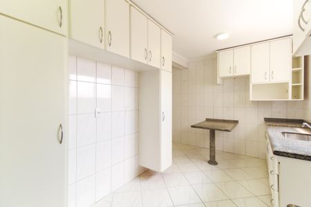 Apartamento à venda com 107m², 2 quartos e 1 vagaCozinha