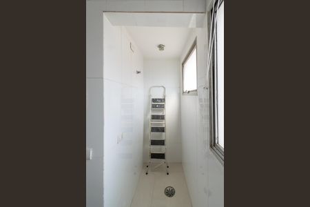 Apartamento à venda com 138m², 2 quartos e 1 vaga Apartamento à venda com 138m², 2 quartos e 1 vagaÁrea de Serviço